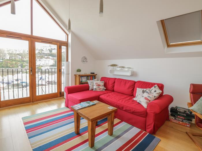 2 The Creekside, Looe