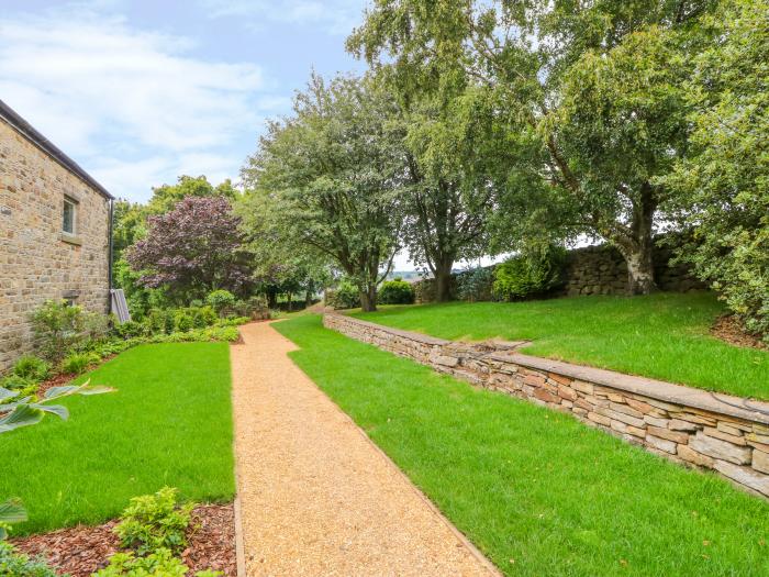 Overlea Barn, Hayfield