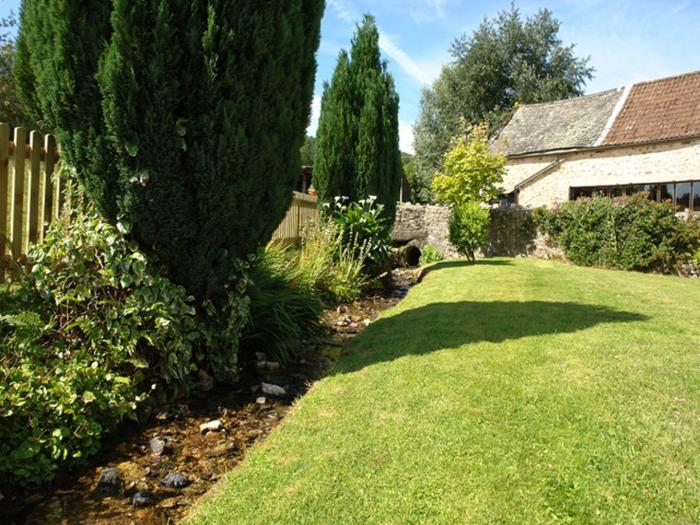 Hornshayne Farmhouse, Devon