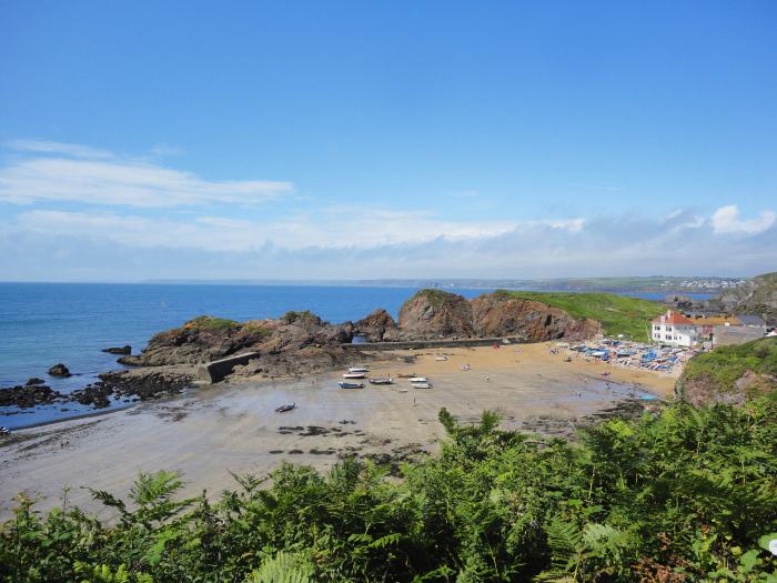 4 Coastguards Cottage, Devon