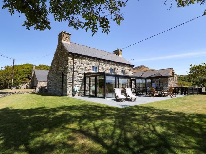 Garth Morthin The Farmhouse, Porthmadog