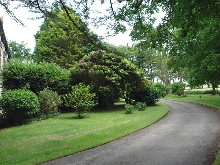 Alston Hall, Battisborough Cross