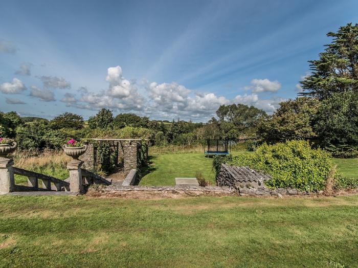 Alston Hall, Battisborough Cross