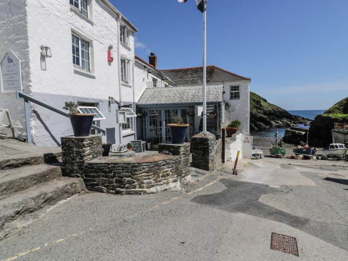 Hillside, Portloe