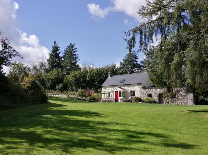 Pwll Cottage (Sykes ref 12112), Amroth