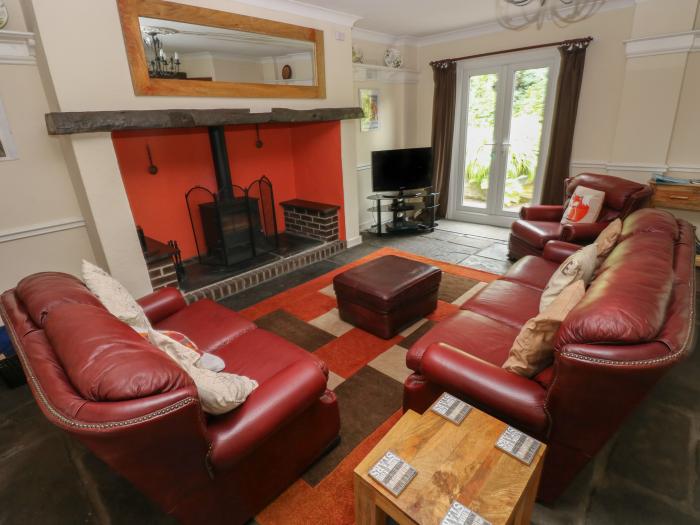 The Cow's Cupboard, Carmarthen, Carmarthenshire. Two-bedroom cottage with pretty garden. Near pub