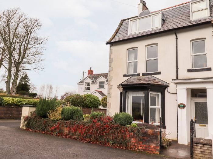 Hawthorne House, Dubwath near Cockermouth, Cumbria. In National Park. Near pub and lake. Countryside