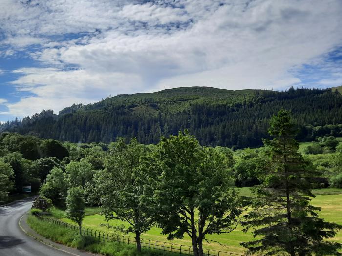 Hawthorne House, Dubwath near Cockermouth, Cumbria. In National Park. Near pub and lake. Countryside