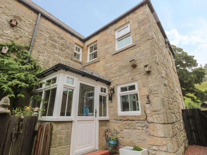 Red Squirrel Cottage, 5 Biddlestone, Rothbury