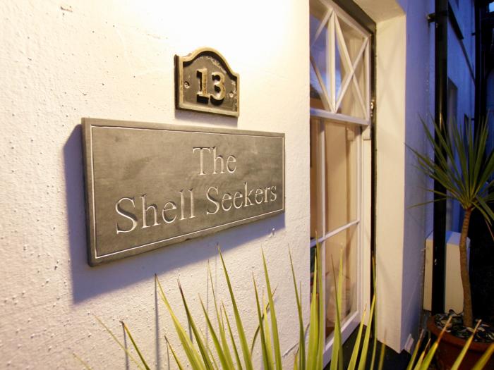 The Shell Seekers, Fowey