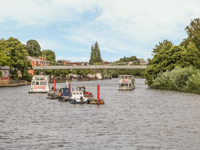 Dee Heights Penthouse, Chester