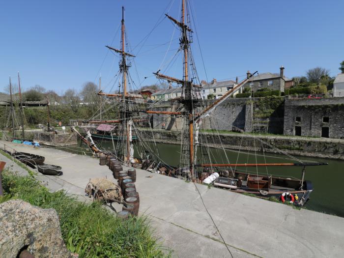 Silvermine House, Charlestown