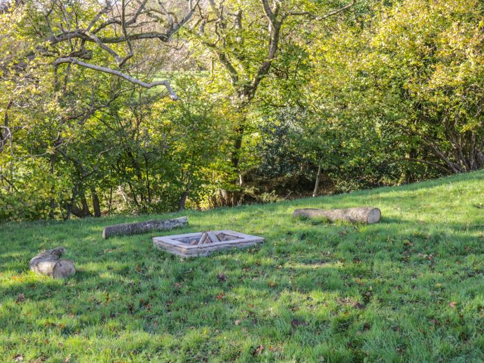 Dingle Den,  Herefordshire