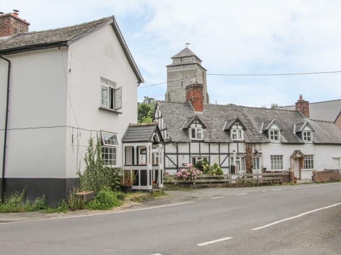 Manor Farm Lodges - Red Kite Lodge, Newtown