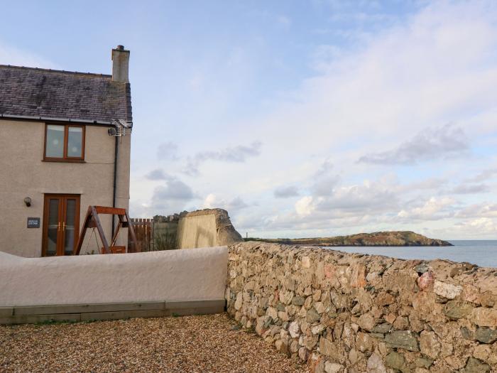 Beacon Cottage, Cemaes Bay