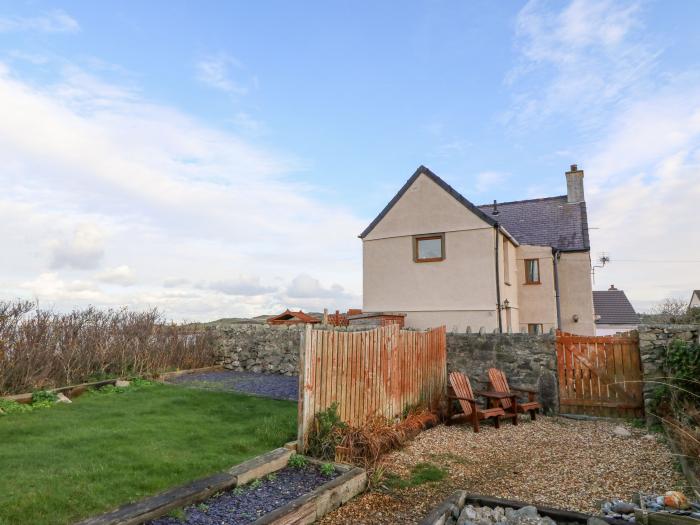 Beacon Cottage, Cemaes Bay