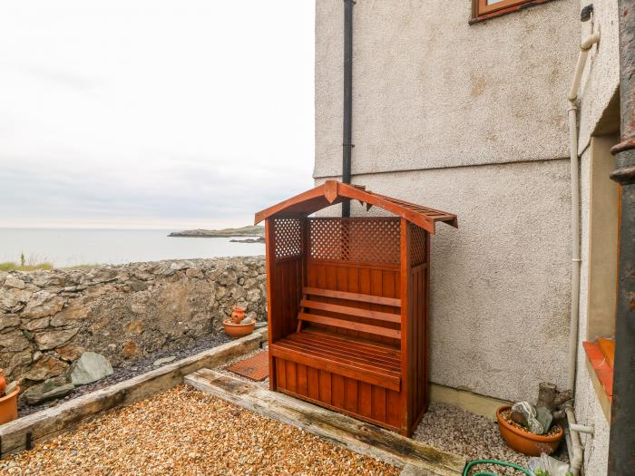 Beacon Cottage, Cemaes Bay