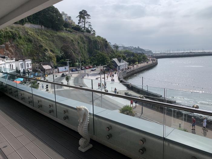 Bay View, Abbey Sands, Torquay, Devon. Beachfront. Sea view. Near National Park. Close to amenities.