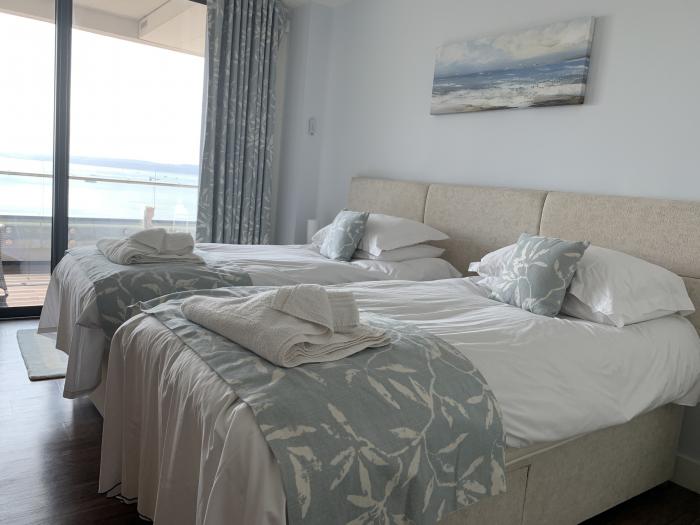 Bay View, Abbey Sands, Torquay, Devon. Beachfront. Sea view. Near National Park. Close to amenities.