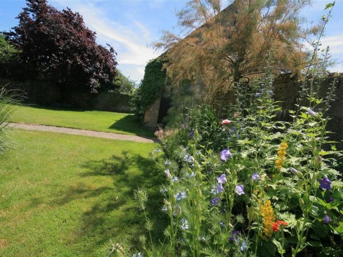 Temple Mews, Gloucestershire