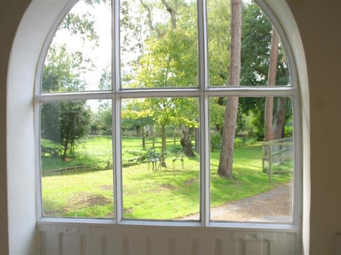 Comedy Cottage, Wiltshire