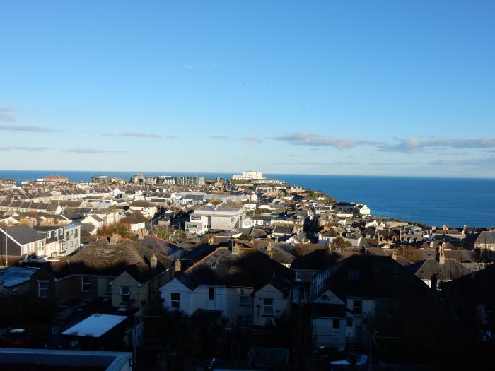 2 Quay Court is in Newquay, Cornwall. Four-storey townhouse with sea views. Near beach and amenities