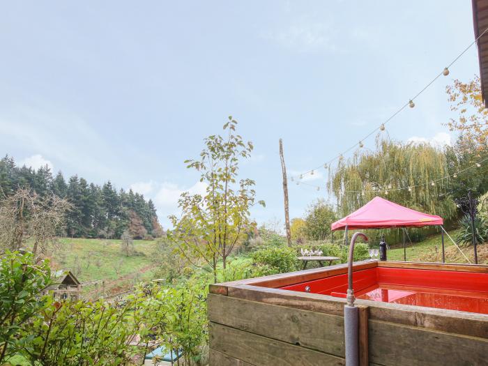 The Red Bus, Herefordshire