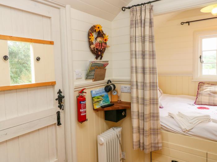 Shepherds Hut - The Crook, Neyland