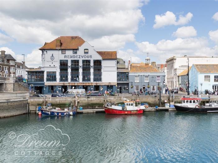 Harbour Edge, Dorset