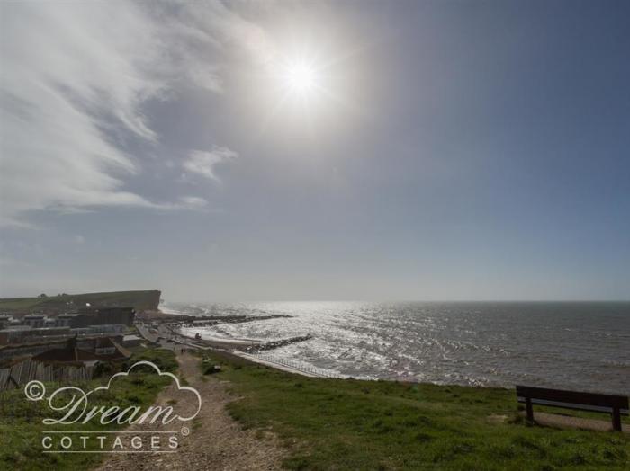 Seacliff, West bay