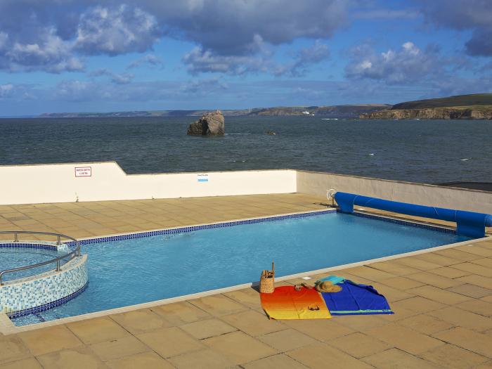 3 Thurlestone Rock, Devon