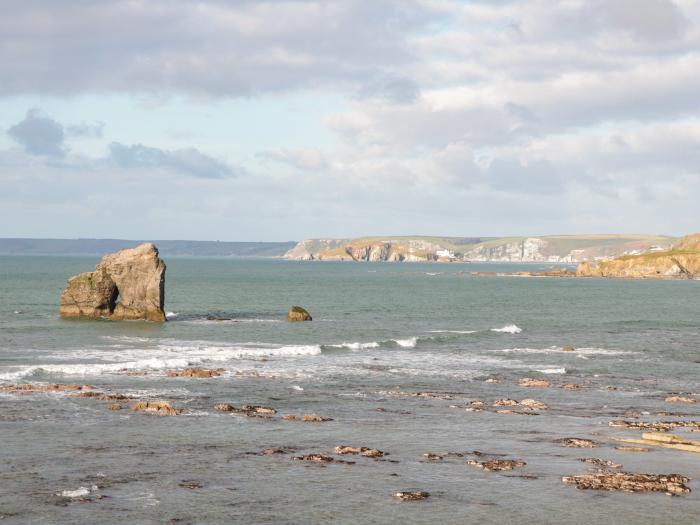 3 Thurlestone Rock, Devon