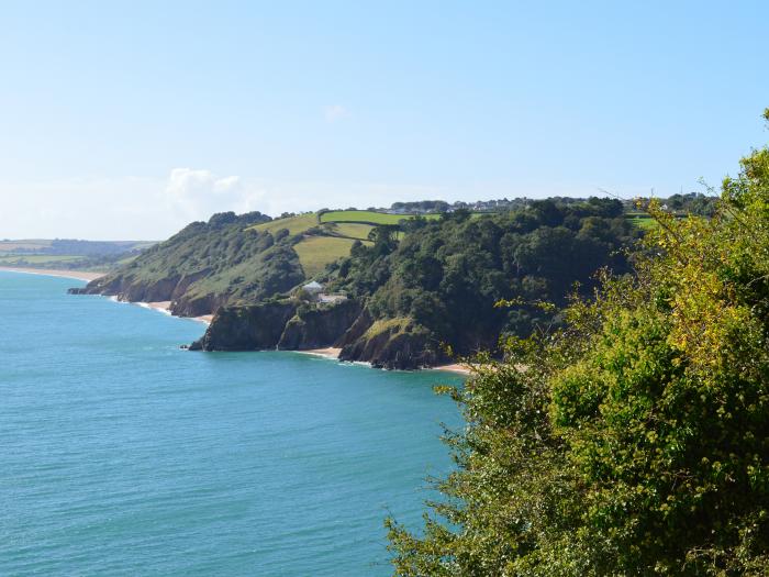 Little Cotton Barn, Dartmouth, Devon, Area Of Outstanding Natural Beauty, barn conversion, features.