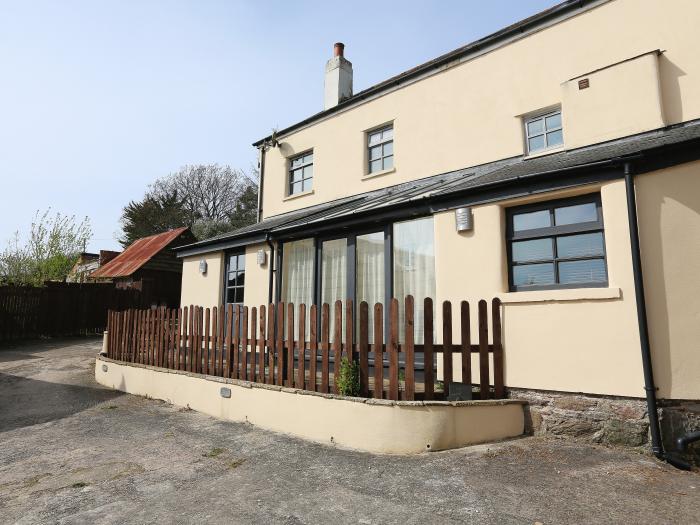 Little Cotton Farmhouse, Dartmouth, Devon, countryside, farmhouse, close to the coast, pet-friendly,