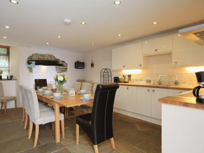 Little Cotton Farmhouse, Dartmouth, Devon, countryside, farmhouse, close to the coast, pet-friendly,