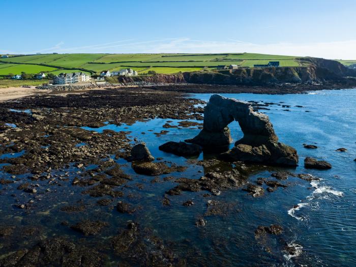 Ocean View Apartment, Thurlestone