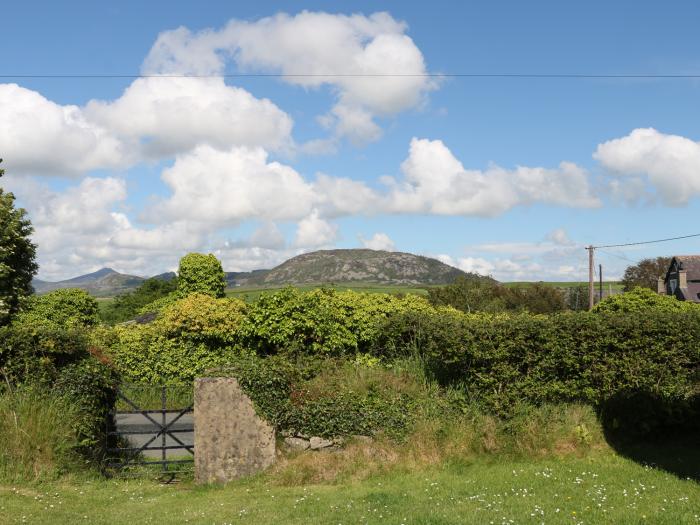 Maes Y Coed, Morfa Nefyn