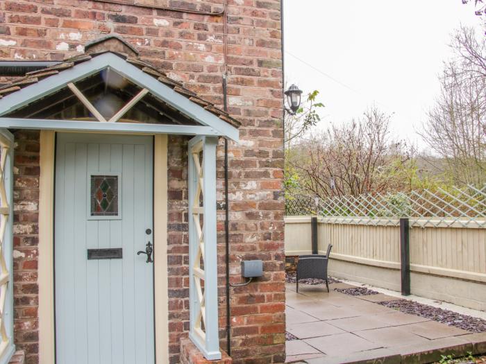 Tub Boat Cottage, Shropshire