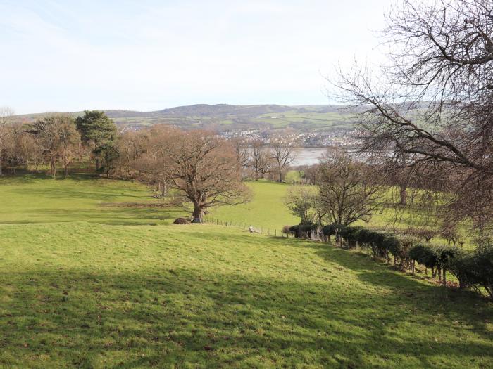 Cymryd Uchaf, Wales