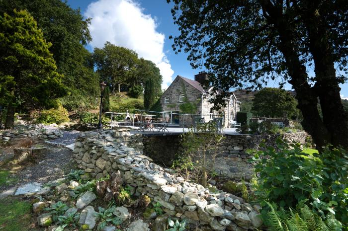 Cae Llechi, Dolgellau