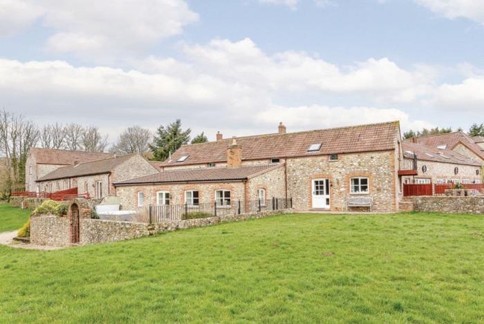 Shire Stables with Hot Tub