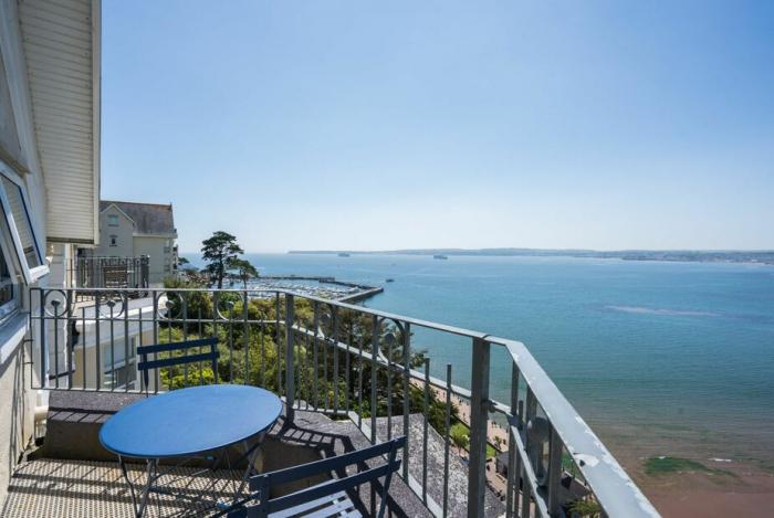 2 Astor House, Torquay