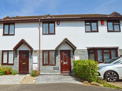 Modern Holiday Home in Padstow with Private Garden, Padstow, Cornwall