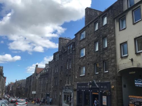 Crags View Apartment On The Royal Mile, Edinburgh, Midlothian