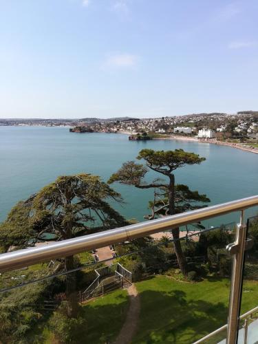 Panoramic sea views, sleeps 4, Torquay, Torquay, Devon