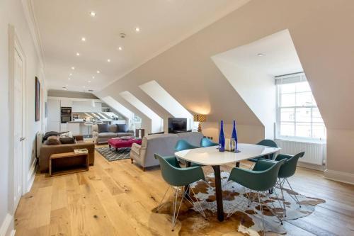 ALTIDO 5 Star Luxury Apartment, Edinburgh, Midlothian