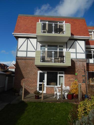 Gables Court Holiday Apartments, Swanage, Dorset