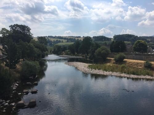 Riverside/Glan-yr-Afon