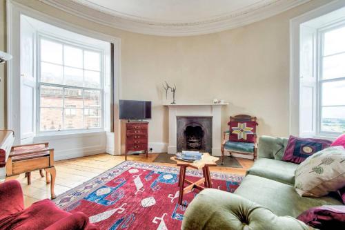 ALTIDO Spacious & Elegant Apt by St Andrew Square w View