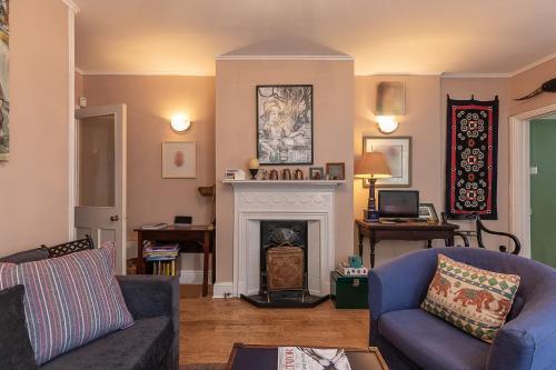 Elegant 2BR flat with garden, close to Battersea Park